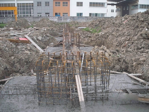 独立基础承台混泥土浇筑